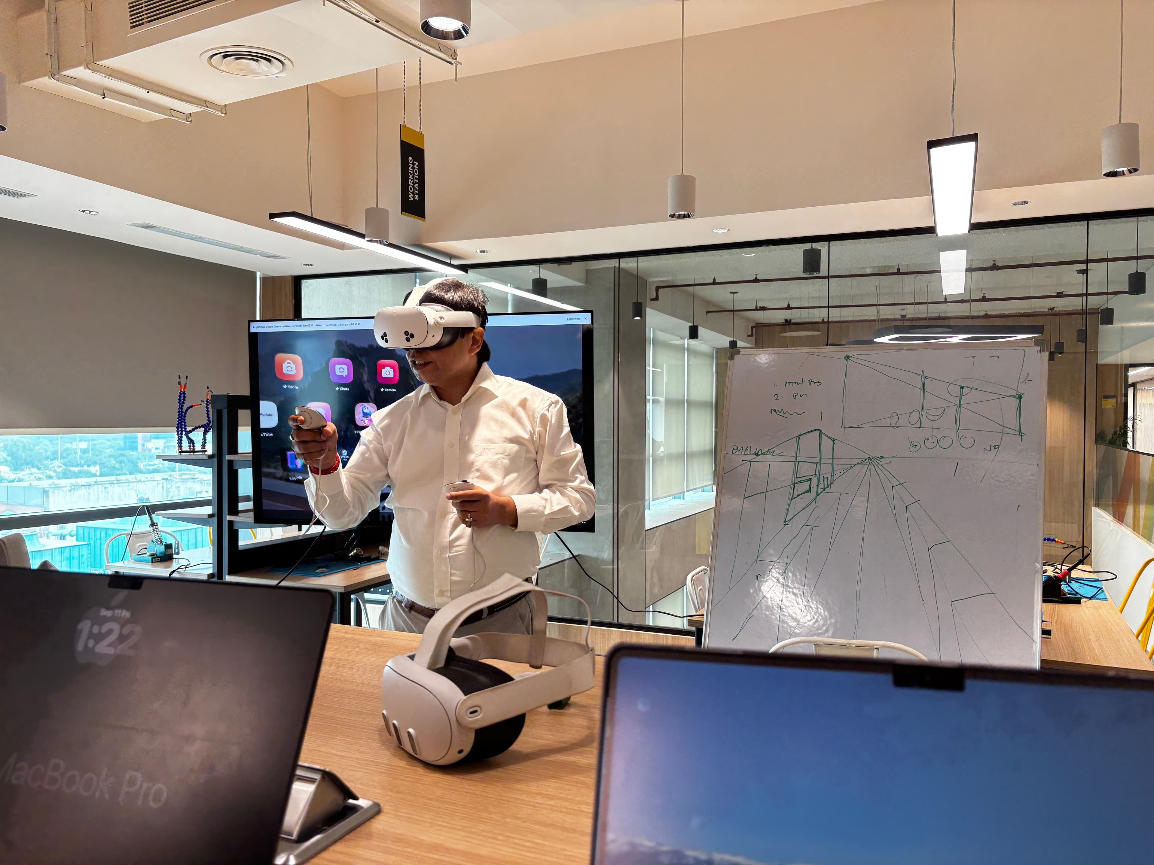 AR/VR workshop, second angle